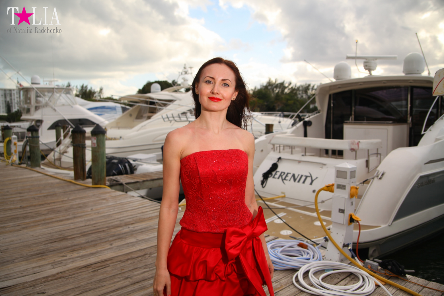 Yachts, Palms, Bay - The promenade of Middle Miami Beach, Collins Avenue